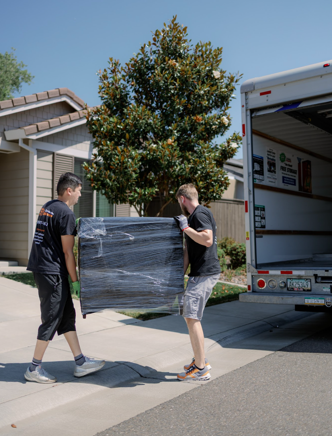 Move Your Business with Confidence – Expert Business Moving Services