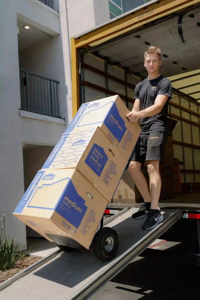 full service moving Sacramento packing a 4 bedroom home 